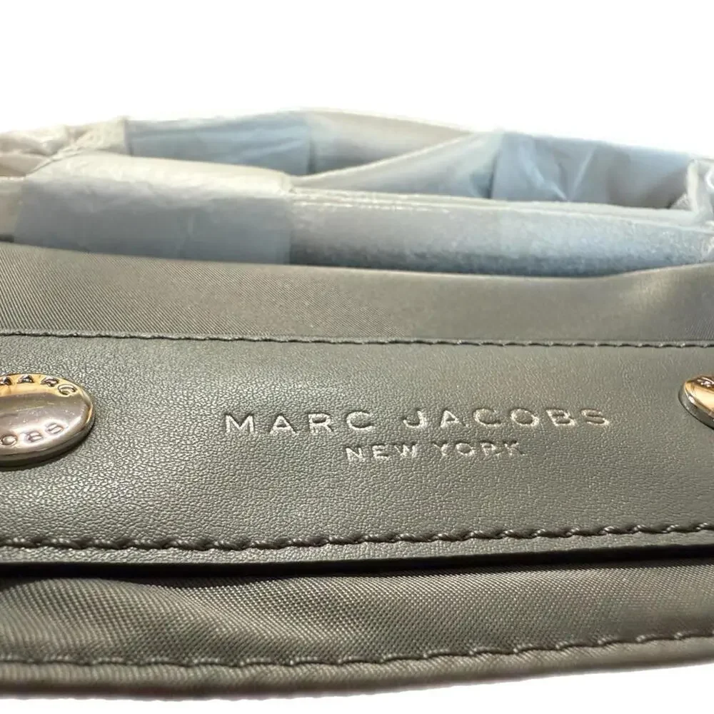 Marc Jacob’s Gray Crossbody Bag- NWT - Picture 3 of 4